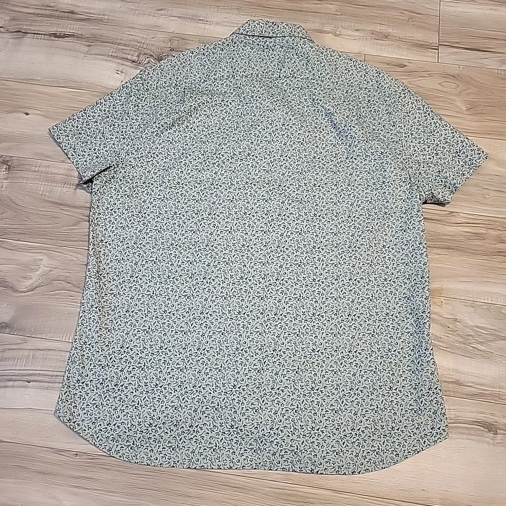 J Crew Shirt Mens Medium Green Blue  Floral AOP Button Down Short Sleeve Stretch